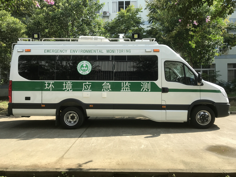 依維柯m2-39水質(zhì)檢測(cè)車